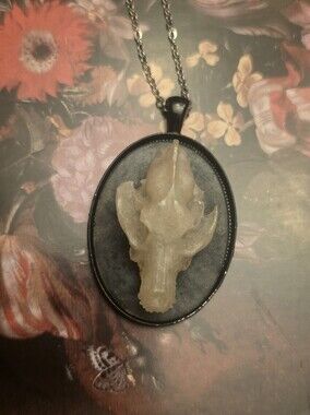 Wolf Skull Cameo Pendant On Stainless Steel  Silver Tone Chain Necklace